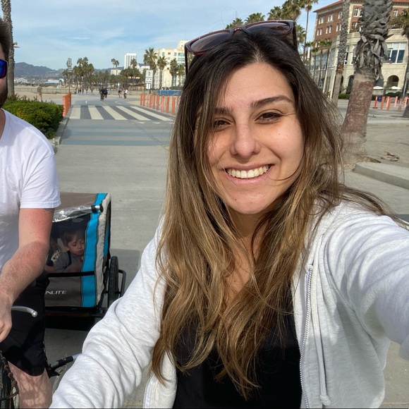 Meet your Posher, Yvette - Picture 1 of 1